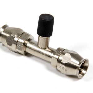 Straight -10 Hose Fiting w/Charge Port AERFCE1914